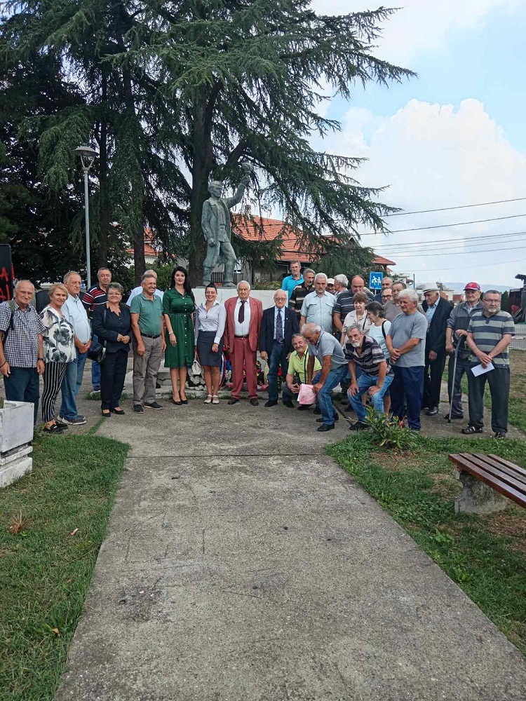 Сећање на хероје из Рушња