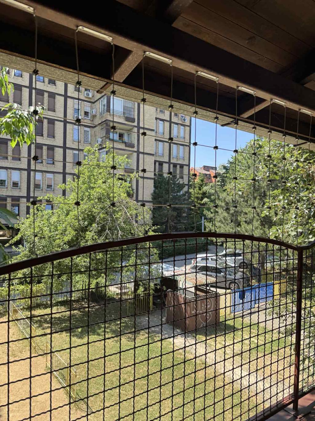 Општина Чукарица прва поставила заштитне мреже у вртићима