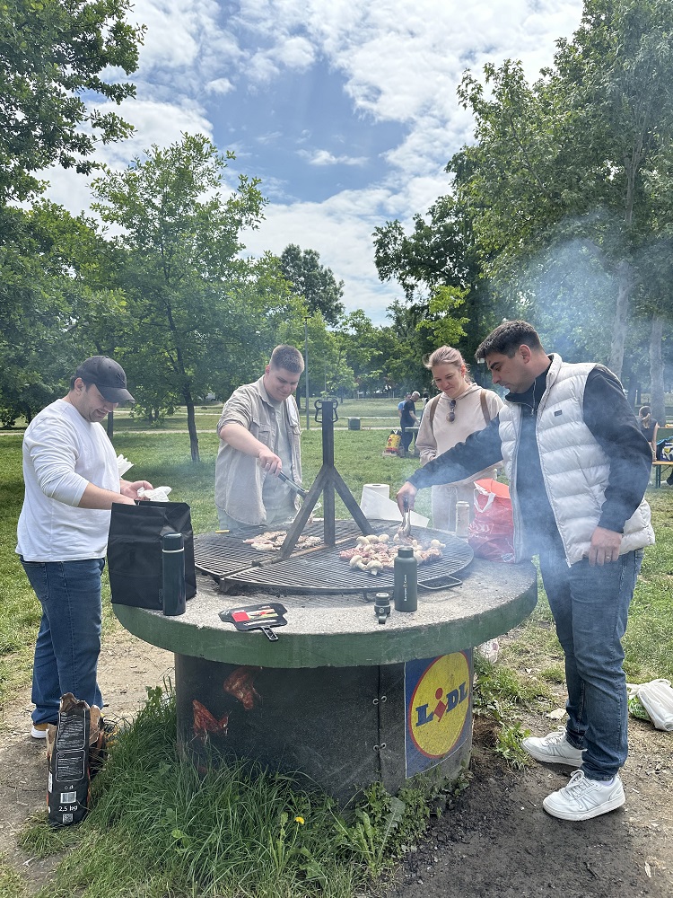 Одржана 16. Чукaричка феријална роштиљијада