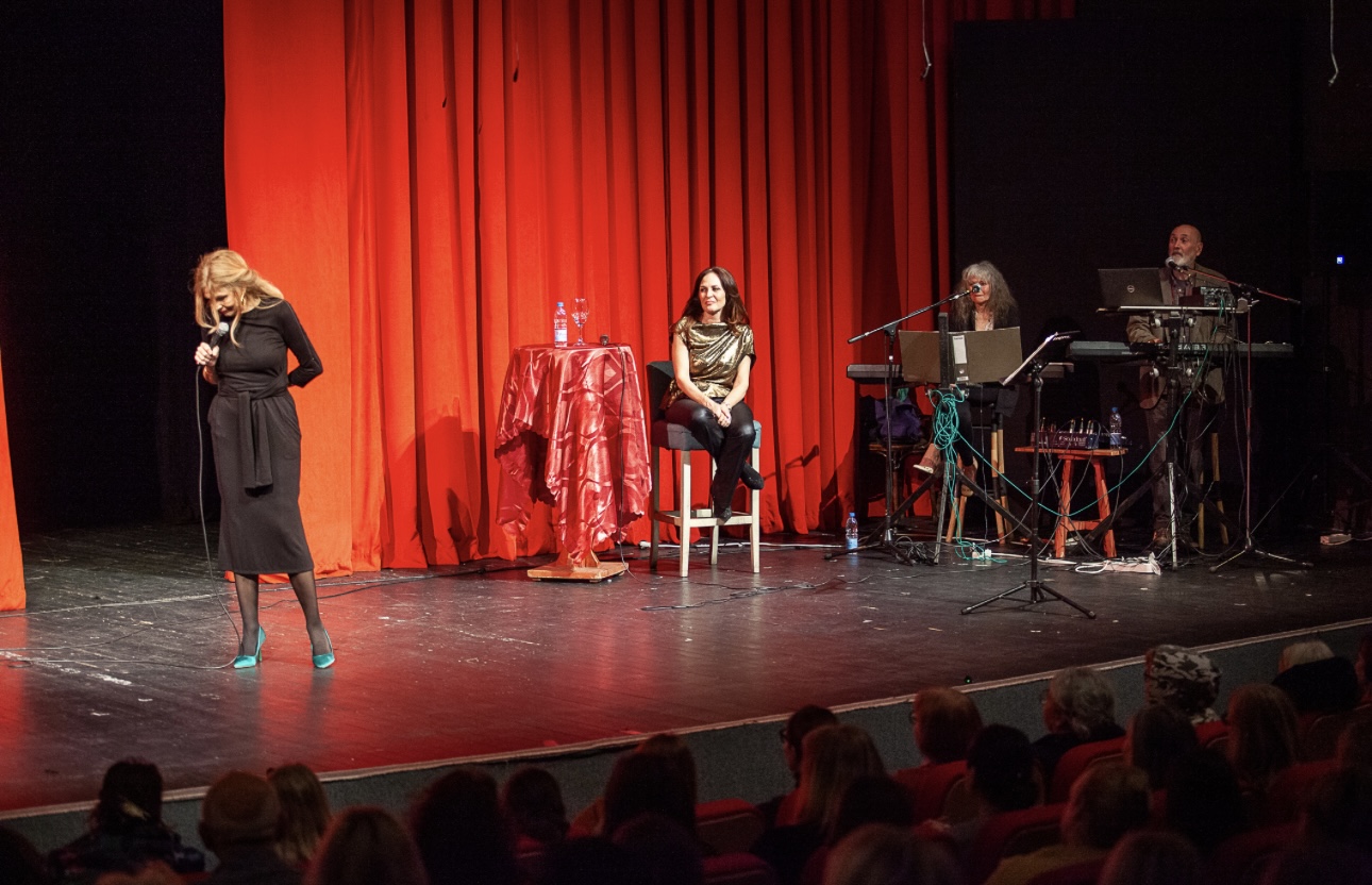 Премијера „Обећао си ми”