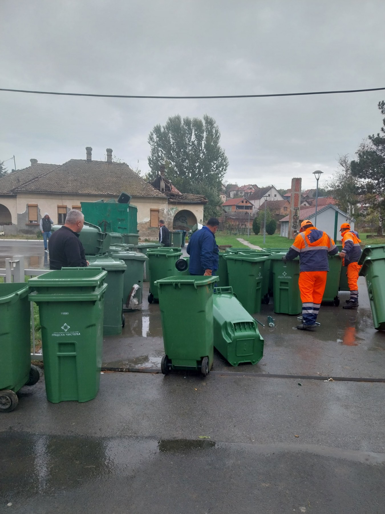 Нове зелене канте за индивидуална домаћинства у насељу Остружница