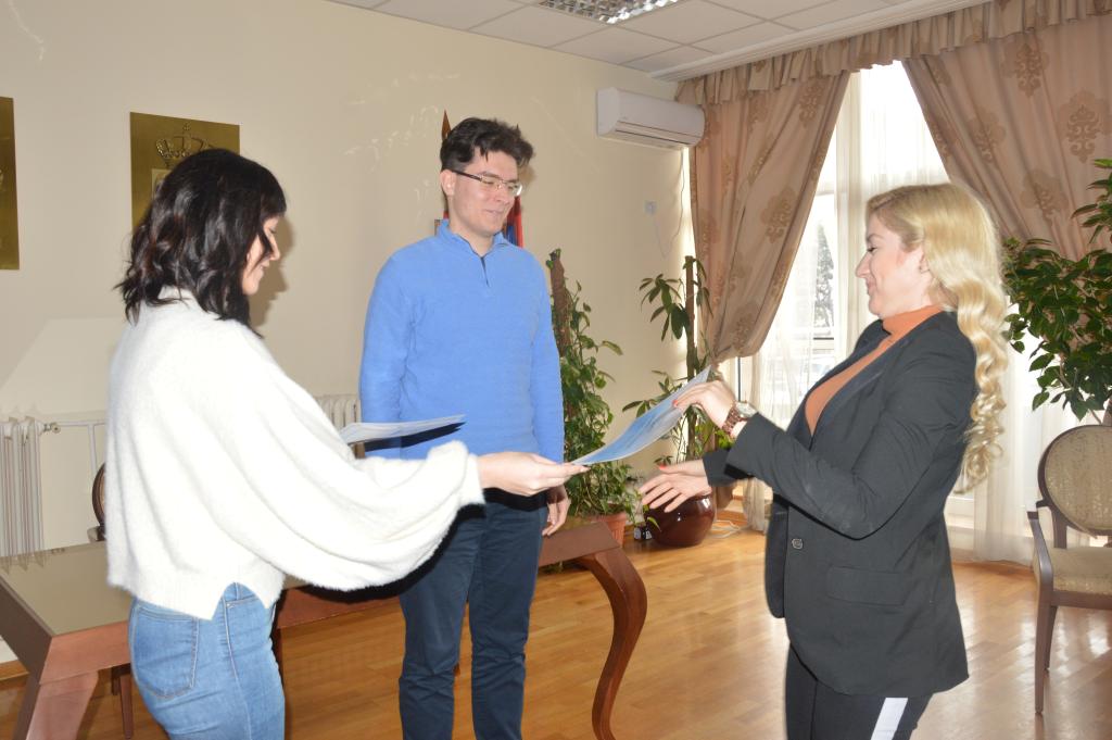 Додела сертификата деветнаестој и добродошлица двадесетој генерацији практиканата у ГО Чукарица
