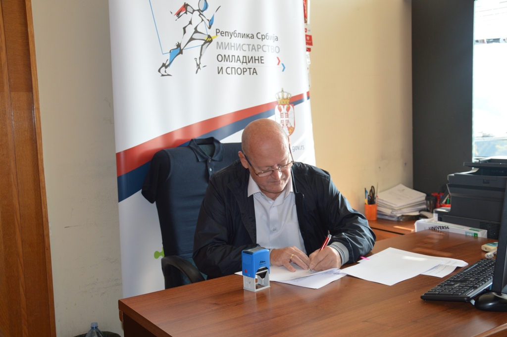 Потписан уговор о реализацији пројекта за младе