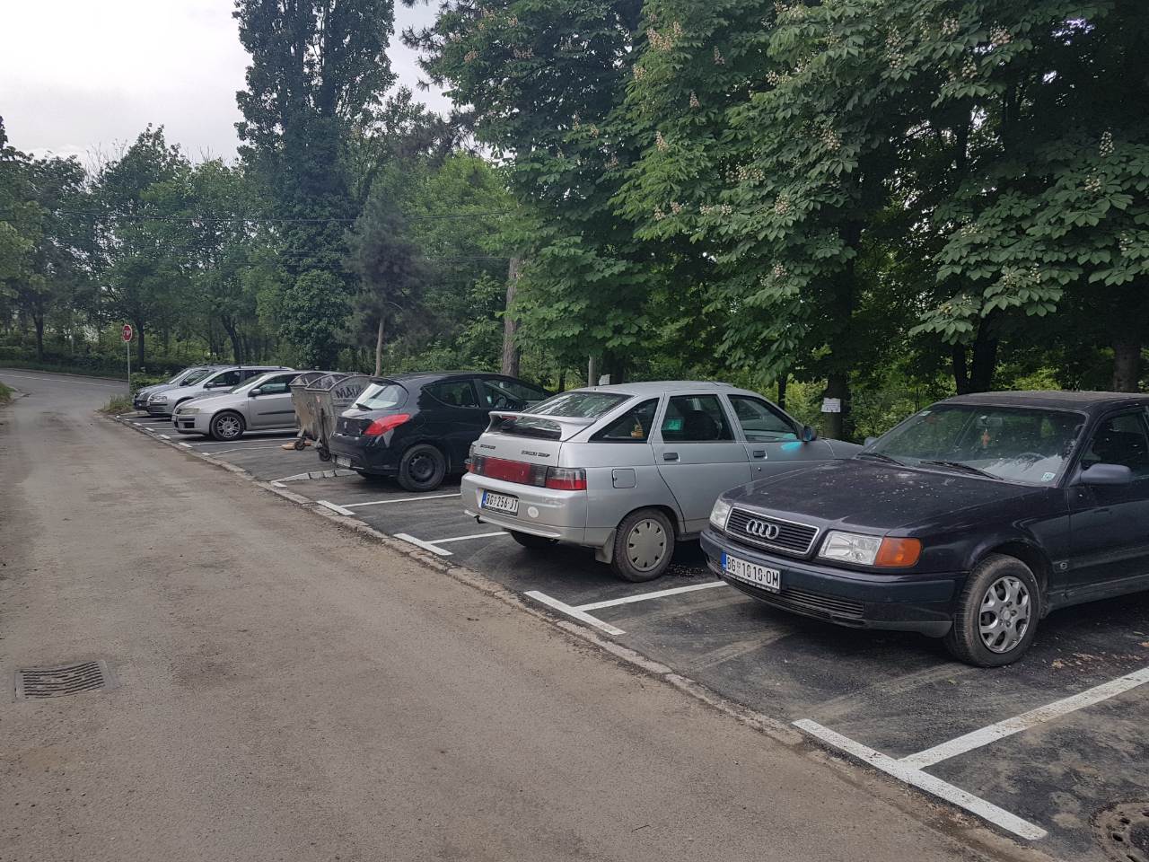 Наставља се уређење паркинг простора у Железнику