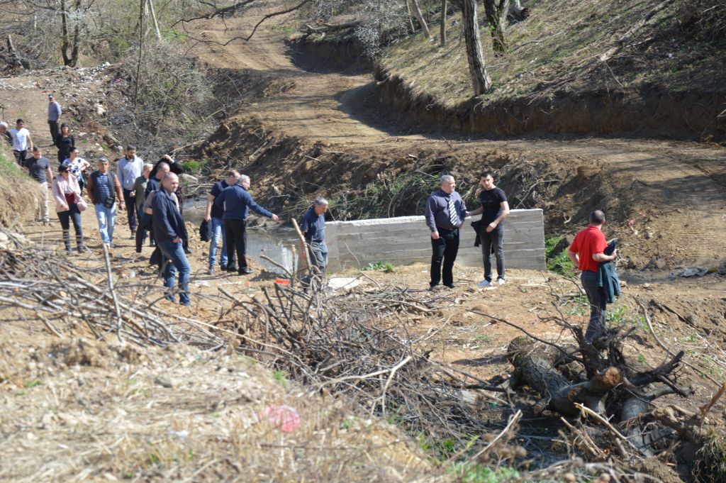 Покренута иницијатива за решење отпадних вода према Жарковачком потоку