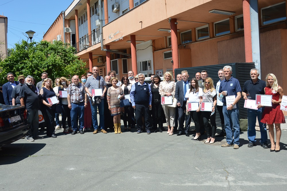 Признања за добровољне даваоце крви