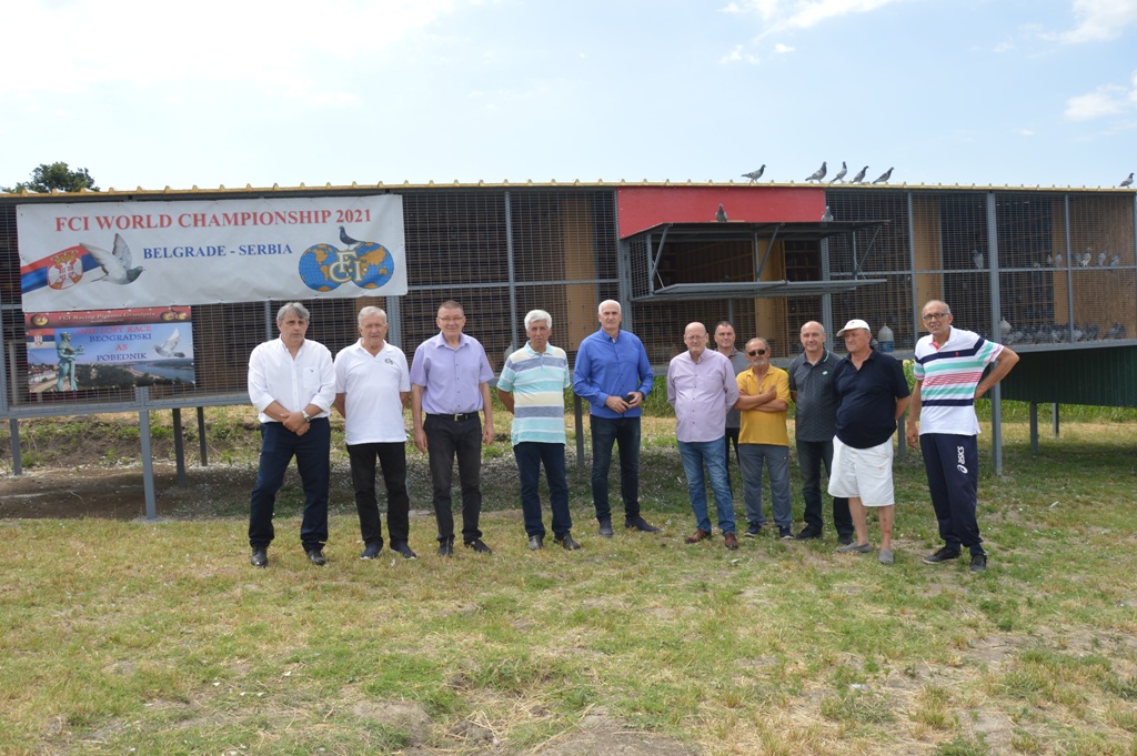 Посета делегације ФЦИ-Асоцијације одгајивача голубова писмоноша општини Чукарица 