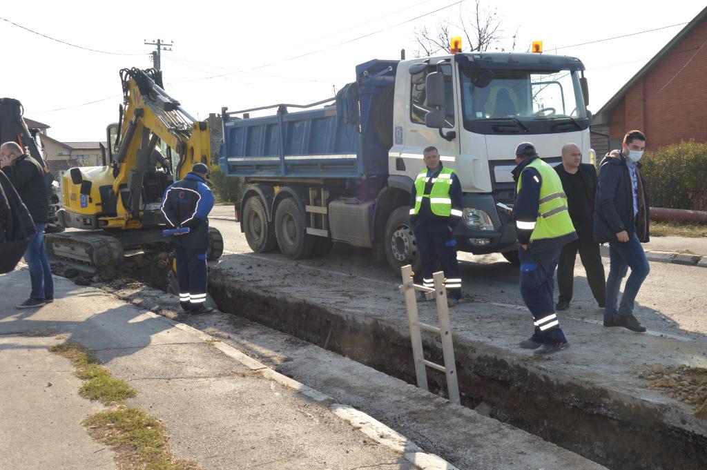 Радови на кишној канализационој мрежи у Железнику