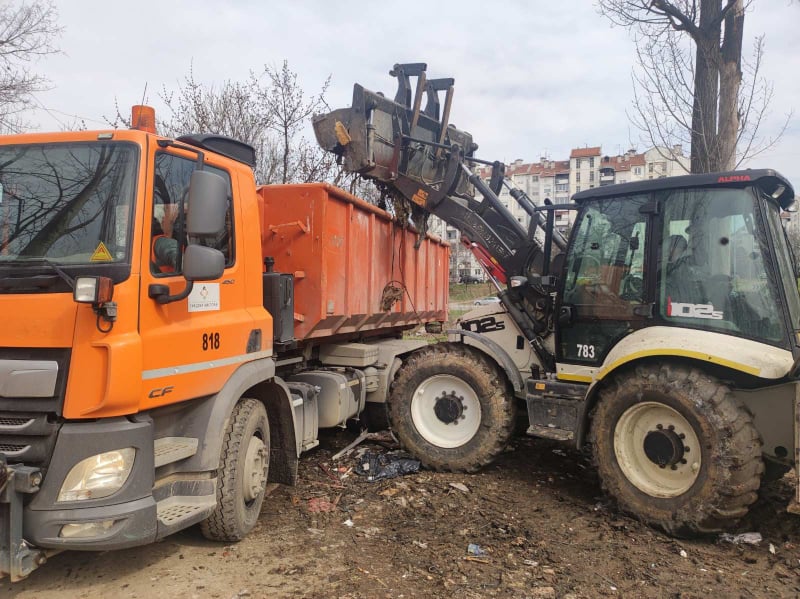 Наставља се акција уклањања дивљих депонија на Чукарици