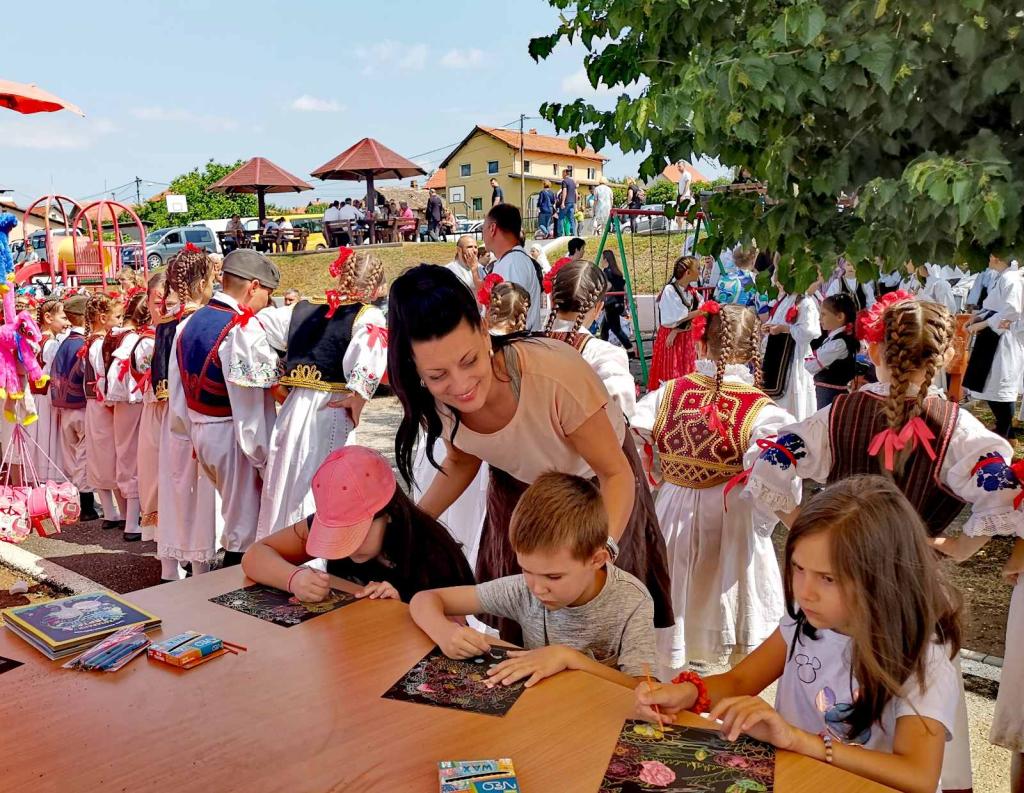 Завршени овогодишњи "Дани Сремчице"