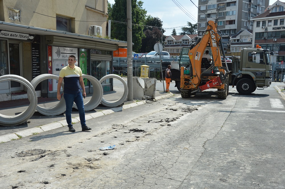 Почела изградња канализационе мреже у Железнику и у Тургењевљевој улици на Бановом брду