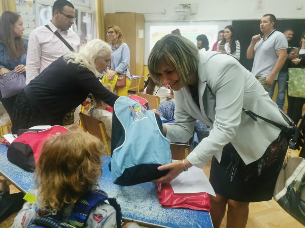 Пријем ђака првака у чукаричким школама