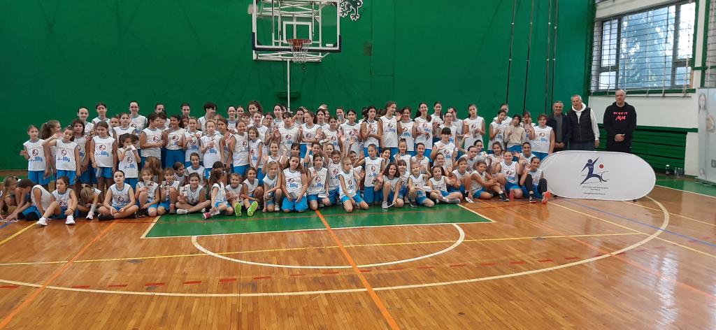 Покрет за женску кошарку у Спортском центру Жарково