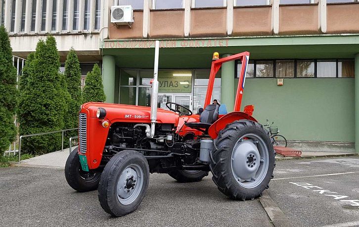 Позив за подношење захтева за субвенционисану доделу заштитног рама за употребљавани трактор