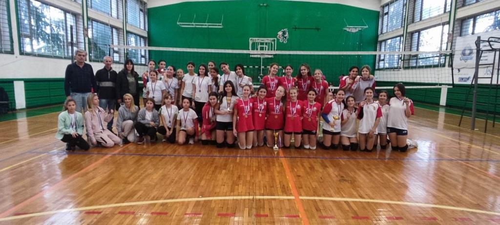 Завршено општинско првенство у одбојци за основне и средње школе 